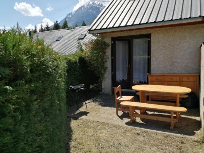 L'eau Dolle, maison 8 personnes avec jardin au bord de la rivière et à proximité de la remontée mécanique Villa Allemont Esterno foto